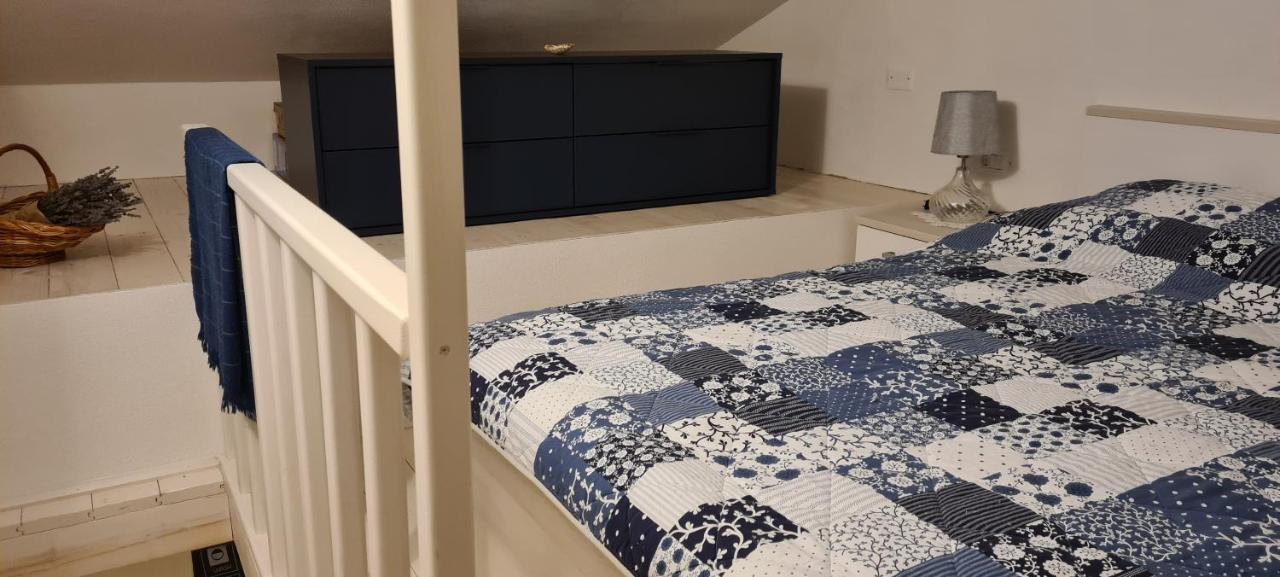 Studio Apartman Loreta Cres Dış mekan fotoğraf