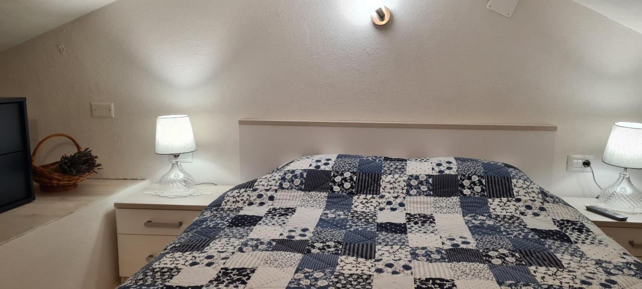 Studio Apartman Loreta Cres Dış mekan fotoğraf